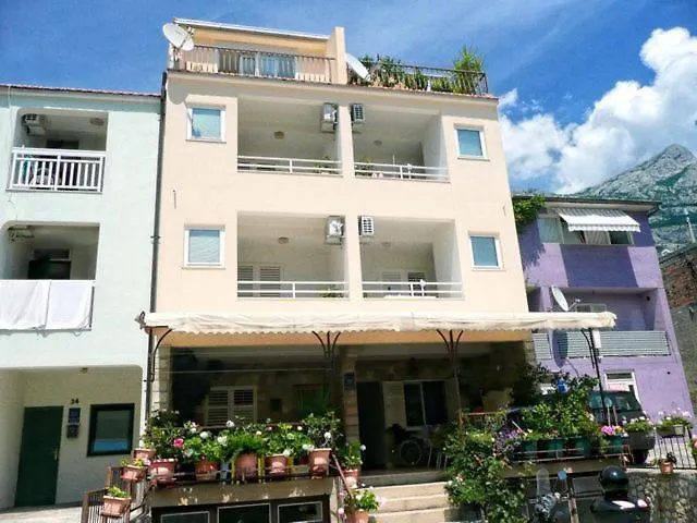 Apartments Ivica